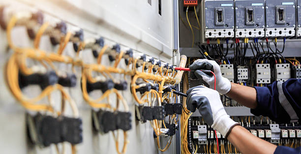 Professional Electrician technician working in Spring Hill, KS